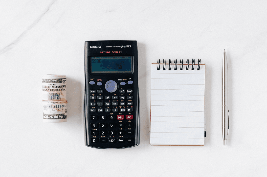 Argent et calculatrice