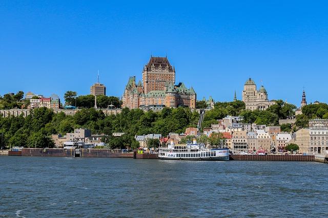 vue sur le fleuve dans la Ville de Québec_XpertSource
