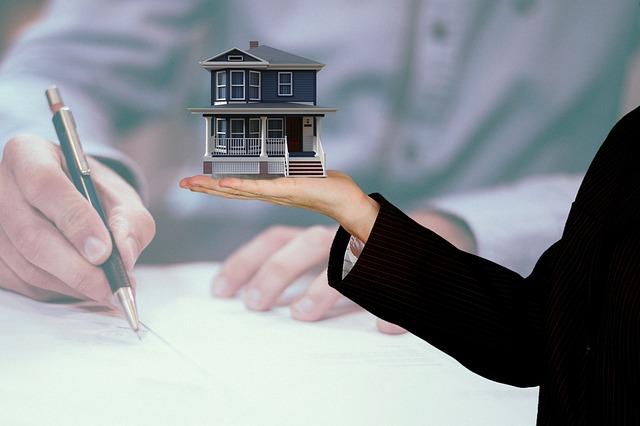 Une signature lors de la vente d'un bien immobilier