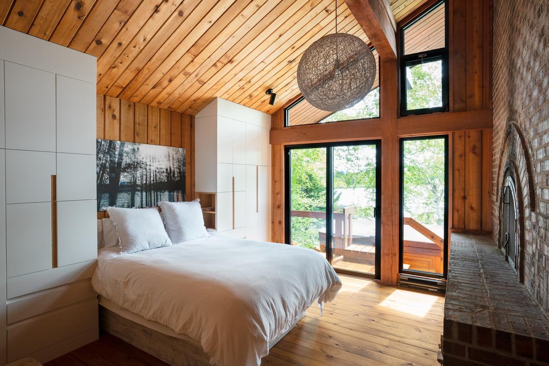 Saint-Donat residence bedroom