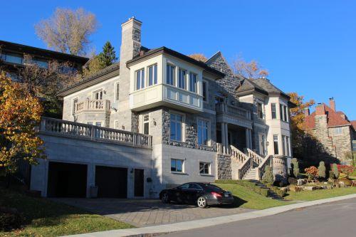 Buy a house in Westmount