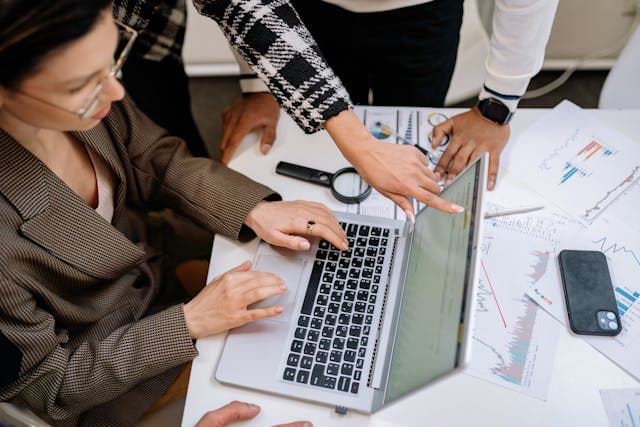 L'AMF encadre les professionnels du secteur financier
