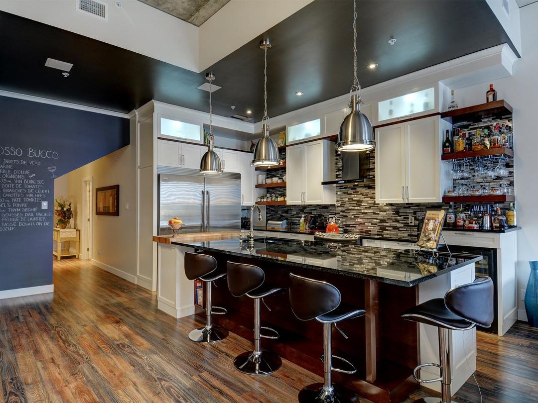 Beau condo Distinction cuisine