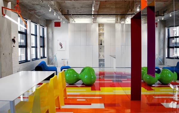 Maison prismatique salle à manger