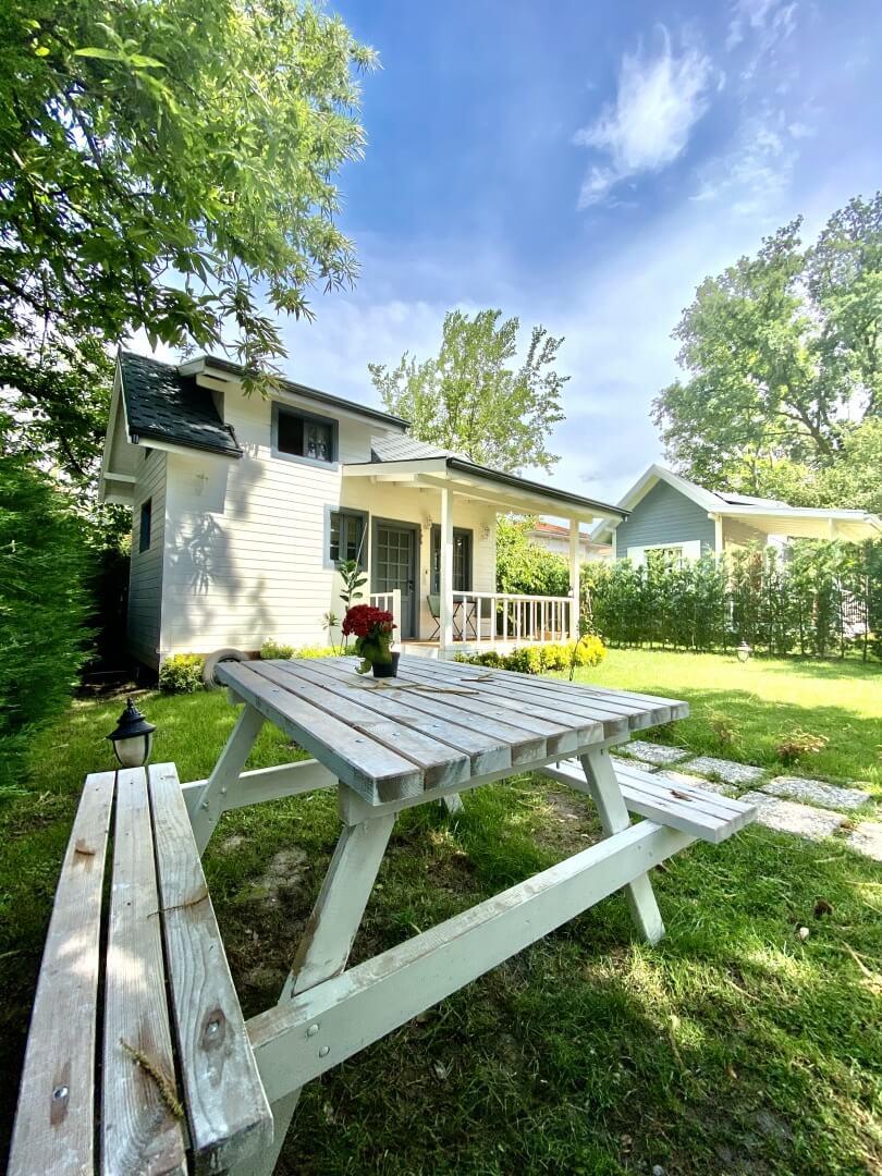 Petite maison charmante 01