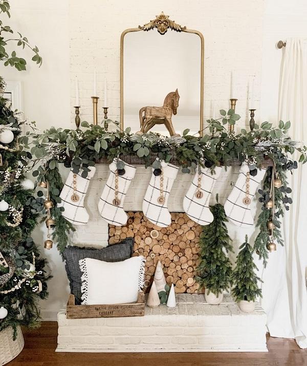 Rustic christmas chimney