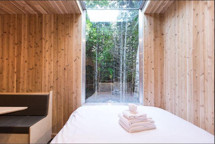 Maikan small cottage window