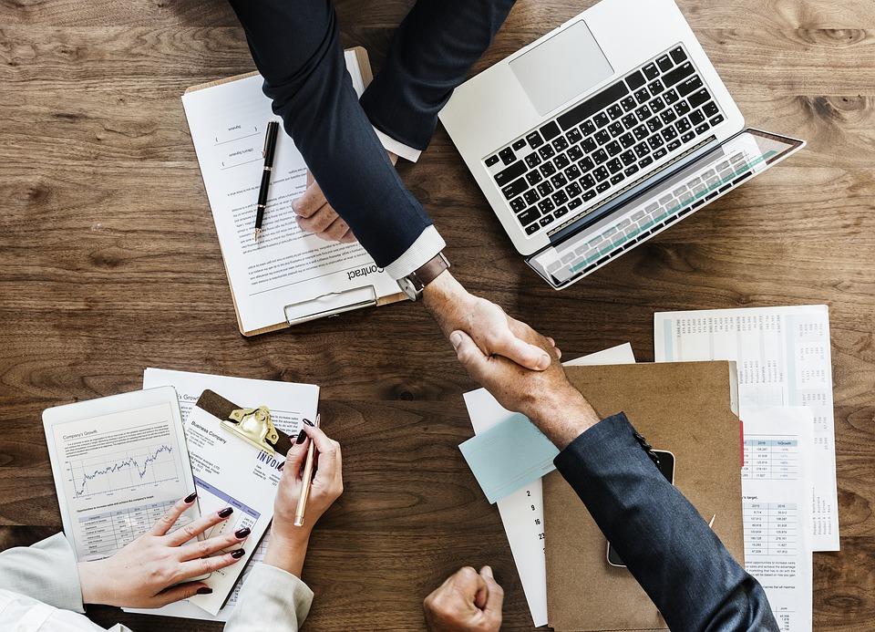 Combien ça coûte de travailler avec un notaire?