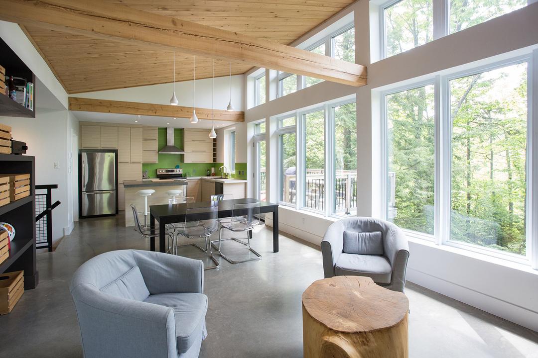 Jean-Grégoire-Barbeau salon