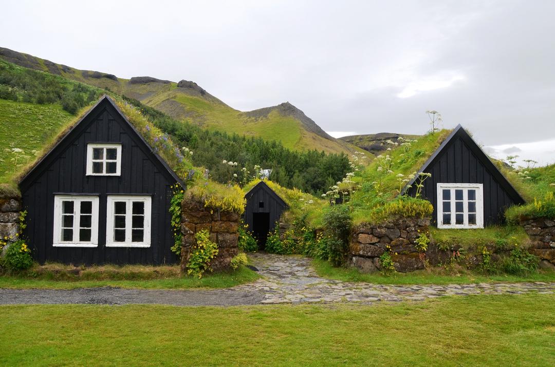 Maison bioclimatique toit végétal économies d'énergie