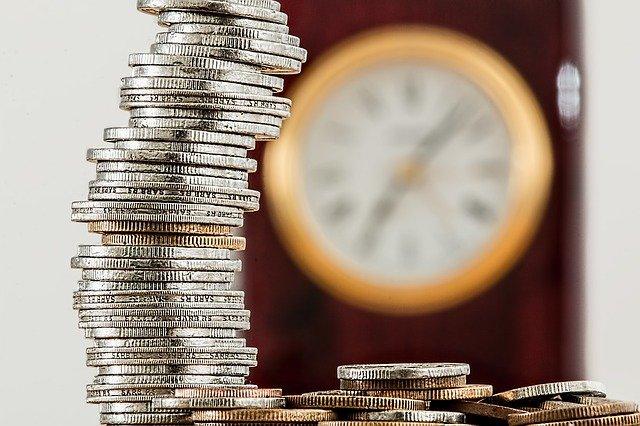 pile de monnaie_Comment calculer le rendement potentiel d’un immeuble locatif?_XpertSource