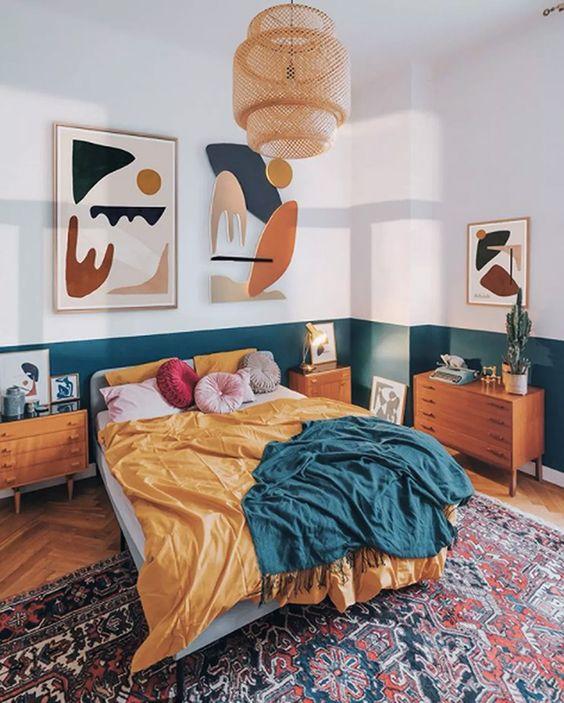 Chambre colorée d'inspiration rétro