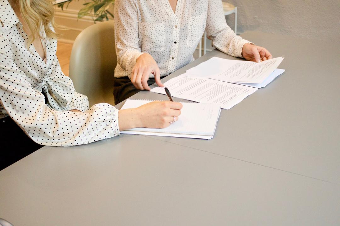 Signature d'un contrat d'assurance habitation