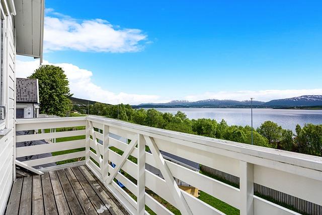 Une résidence secondaire au bord d'un lac au Québec