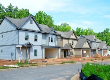 construction résidentielle: maisons en rangée