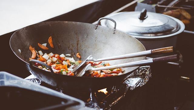 Des aliments qui cuisent et consomment de l'énergie