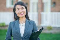 The pros and cons of working with a real estate agent