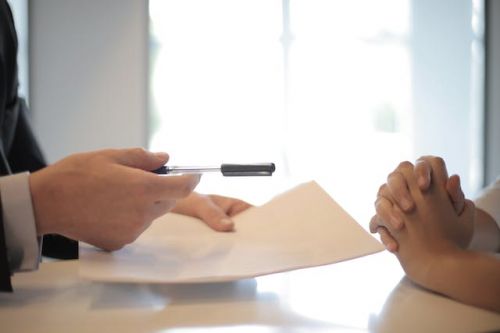 Signature d'un emprunteur avec un prêteur hypothécaire