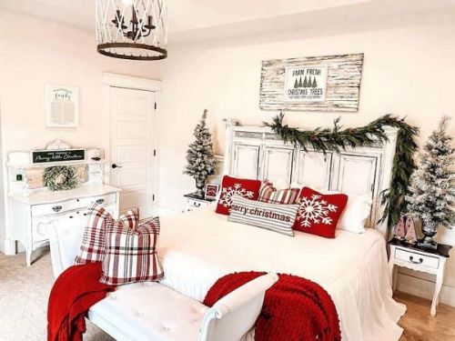 White and red christmas bedroom