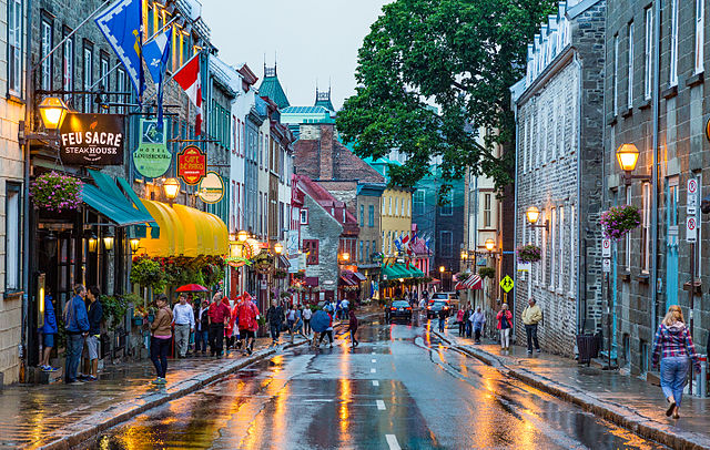 La rue Saint-Louis dans le quartier du Vieux-Québec