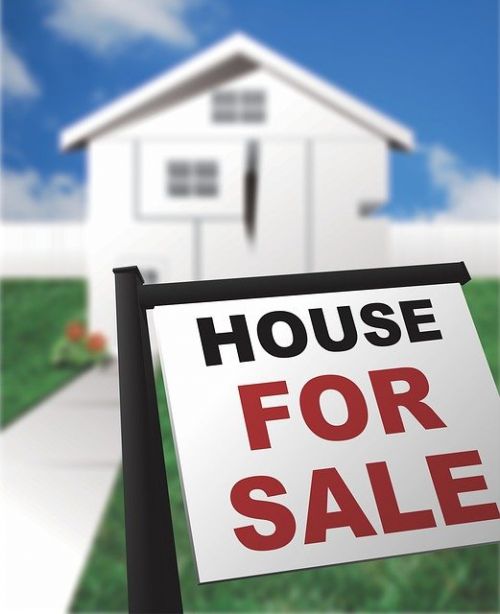 Une pénurie de propriétés à vendre sur les marchés immobiliers canadiens